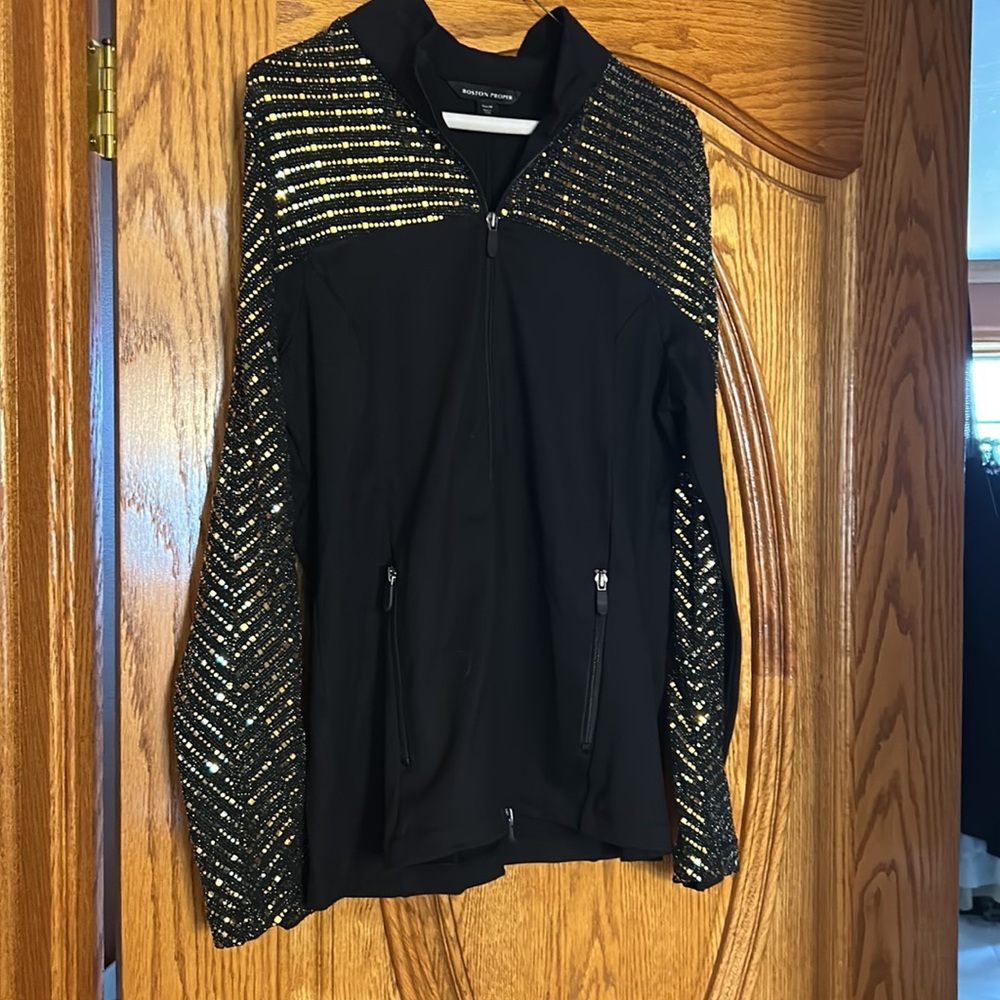 Two Piece Black and Gold Zip-Up Jacket and Pants Set…NEW & NEVER WORN…SPANDEX